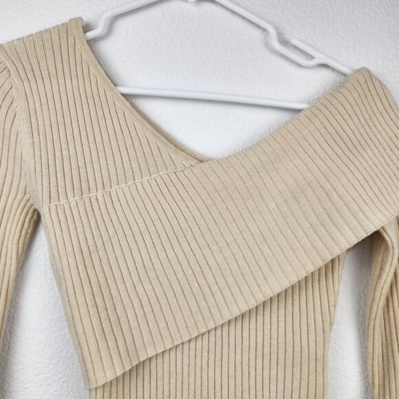 Lovers and Friends Booker Sweater Cream Long Sleeve Off The Shoulder Size XS - Picture 3 of 10